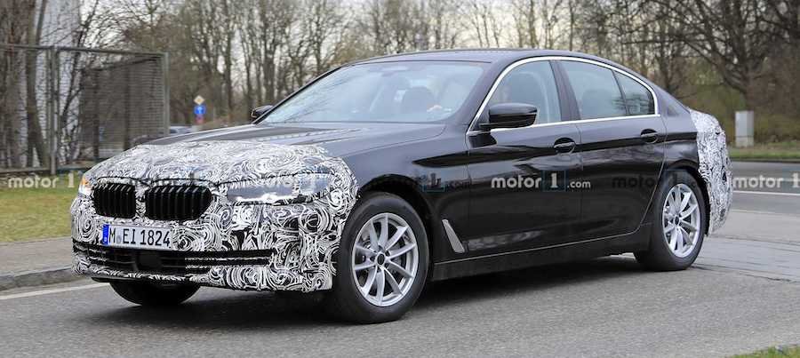 2021 BMW 5 Series Facelift Spied With New Headlights And Taillights
