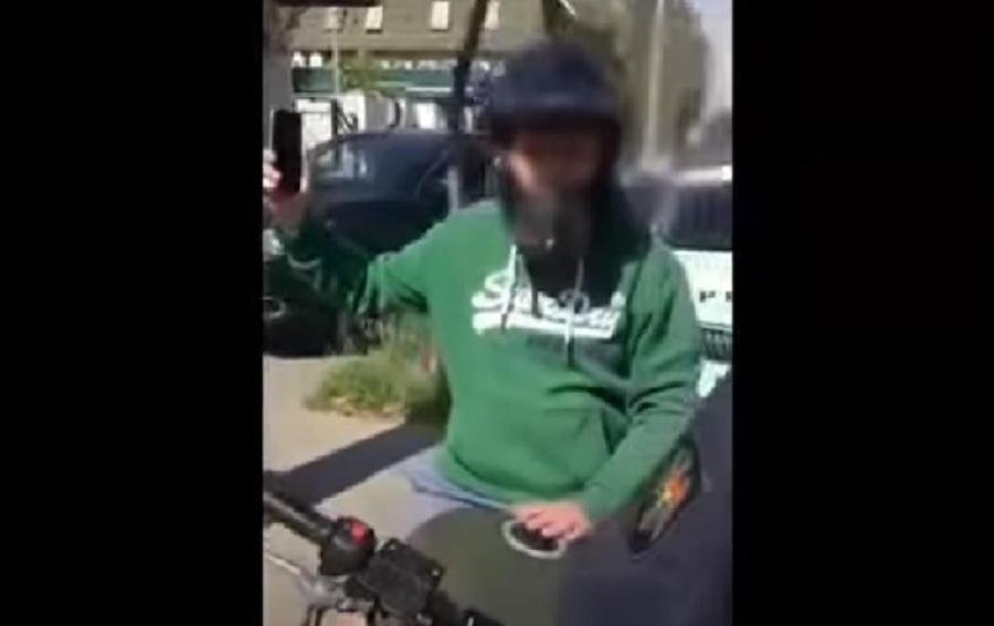 В Кишиневе мотоциклист напал на полицейских. Он был под воздействием наркотиков