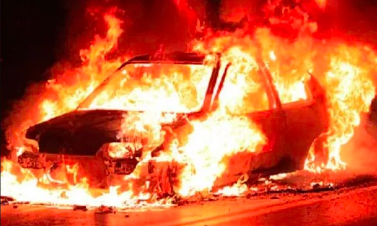 Ночью на Рышкановке полностью сгорел автомобиль
