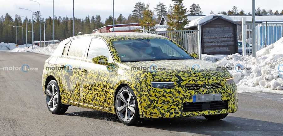 All-New Opel Astra Poses For The Spy Camera, Coming Later This Year