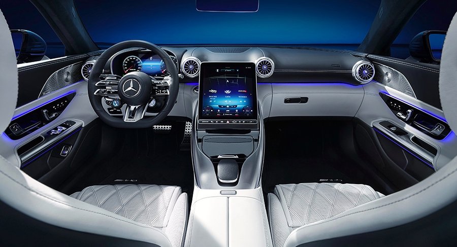 Moldovenii au contribuit la proiectarea interiorului noii generaţii Mercedes-Benz SL